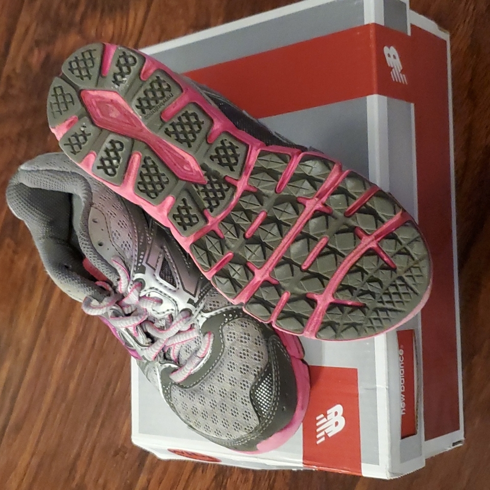 Shoes - Picture 2 of 4